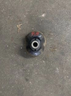 Опора амортизатора