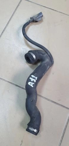 Шланг вентиляции картерных газов