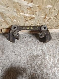 Скоба суппорта