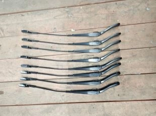 Поводок стеклоочистителя