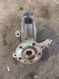 Кулак поворотный