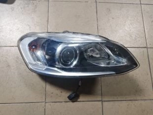 Фара ксеноновая