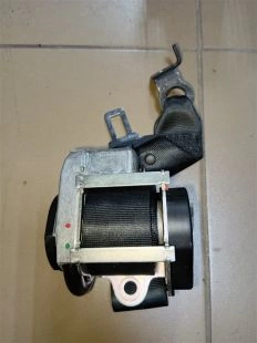 Ремень безопасности