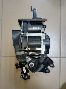 Ремень безопасности