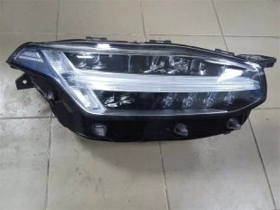 Фара ксеноновая