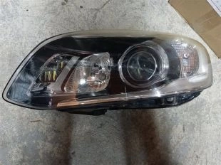 Фара ксеноновая