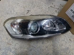 Фара ксеноновая