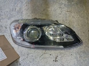 Фара ксеноновая