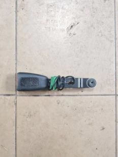 Защелка ремня безопасности