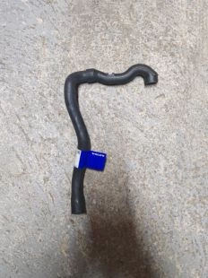 Шланг вентиляции картерных газов