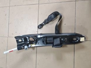 Ремень безопасности