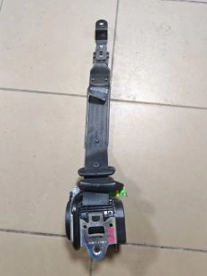 Ремень безопасности