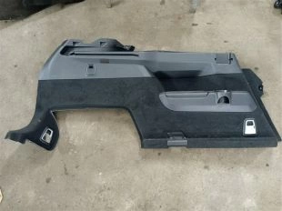 Обшивка багажника